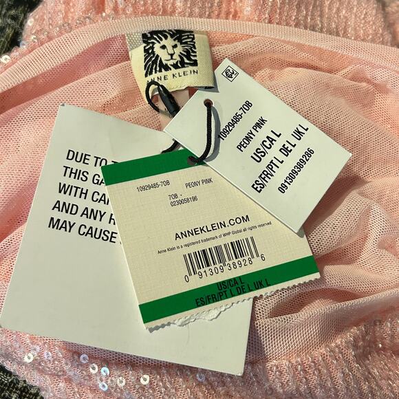 Anne Klein T-Shirt Blouse
Crewneck Short-Sleeve Sequin size Large NWT - Picture 6 of 7